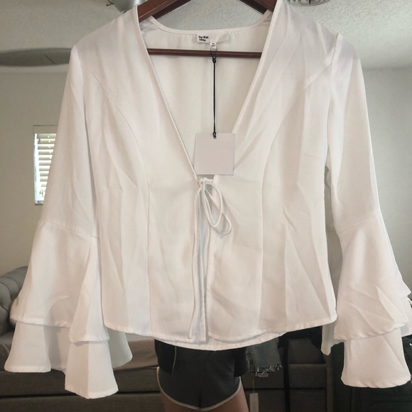 REVOLVE ❥ white | tie front top - Picture 5 of 5